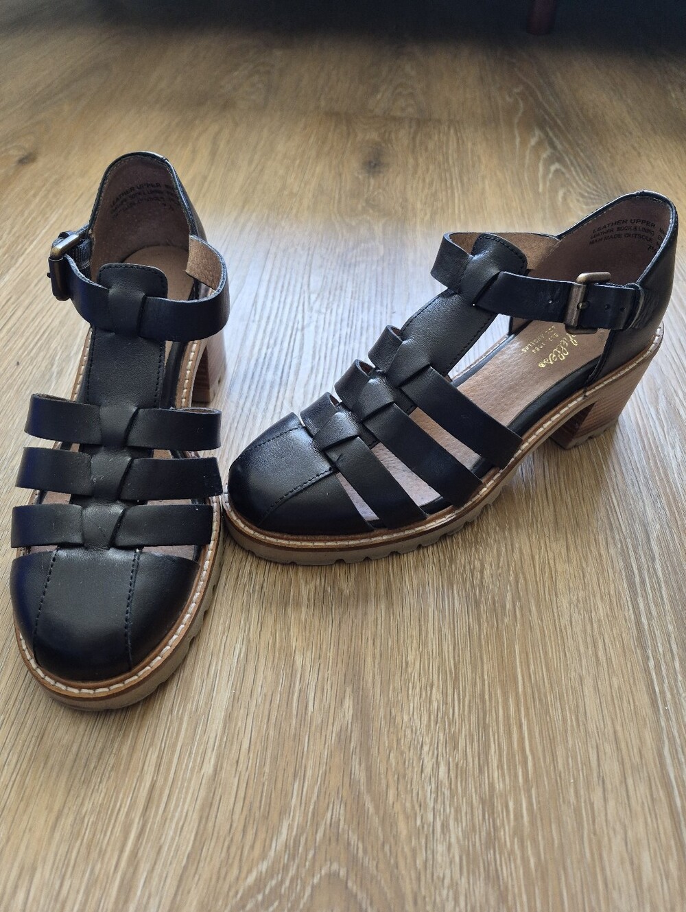 Seychelles Black Leather Strappy Caged Block Heel Sandal Shoe Women's Size 7.5 - Picture 2 of 12